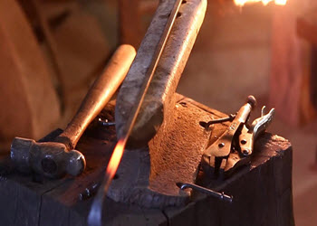 لوگوی جوشکاری و آهنگری سیار | ساختمونی نیوز 