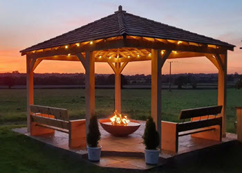 تولید انواع آلاچیق 